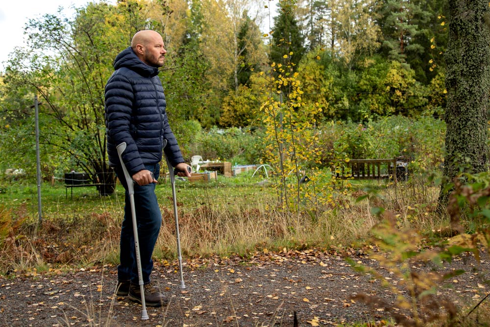 Crutches for adults - rent